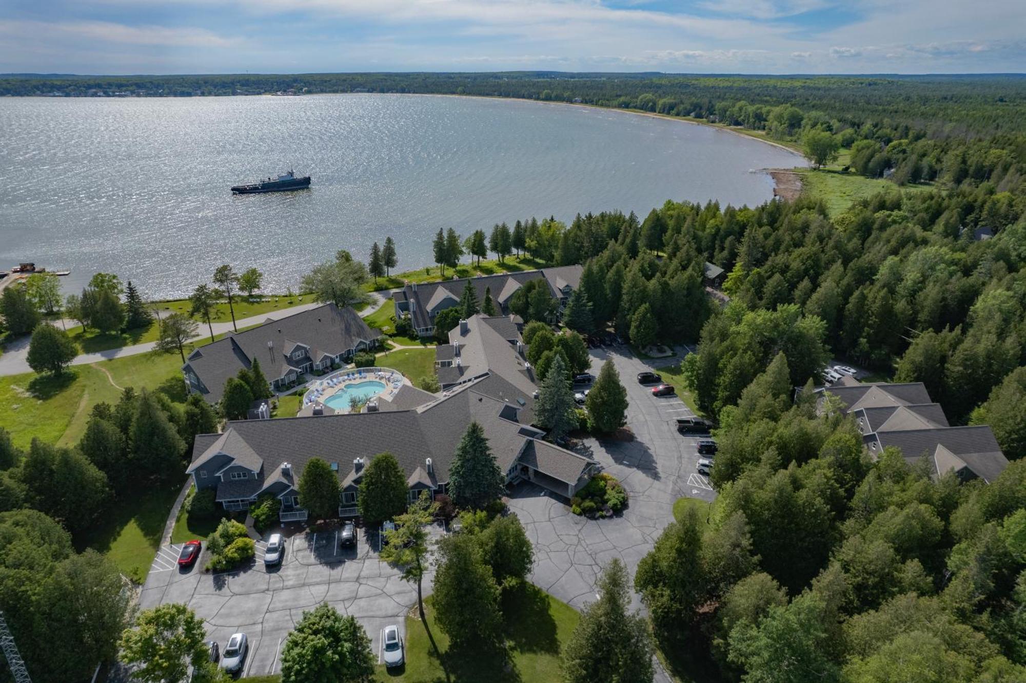 Baileys Harbor Yacht Club Resort Buitenkant foto
